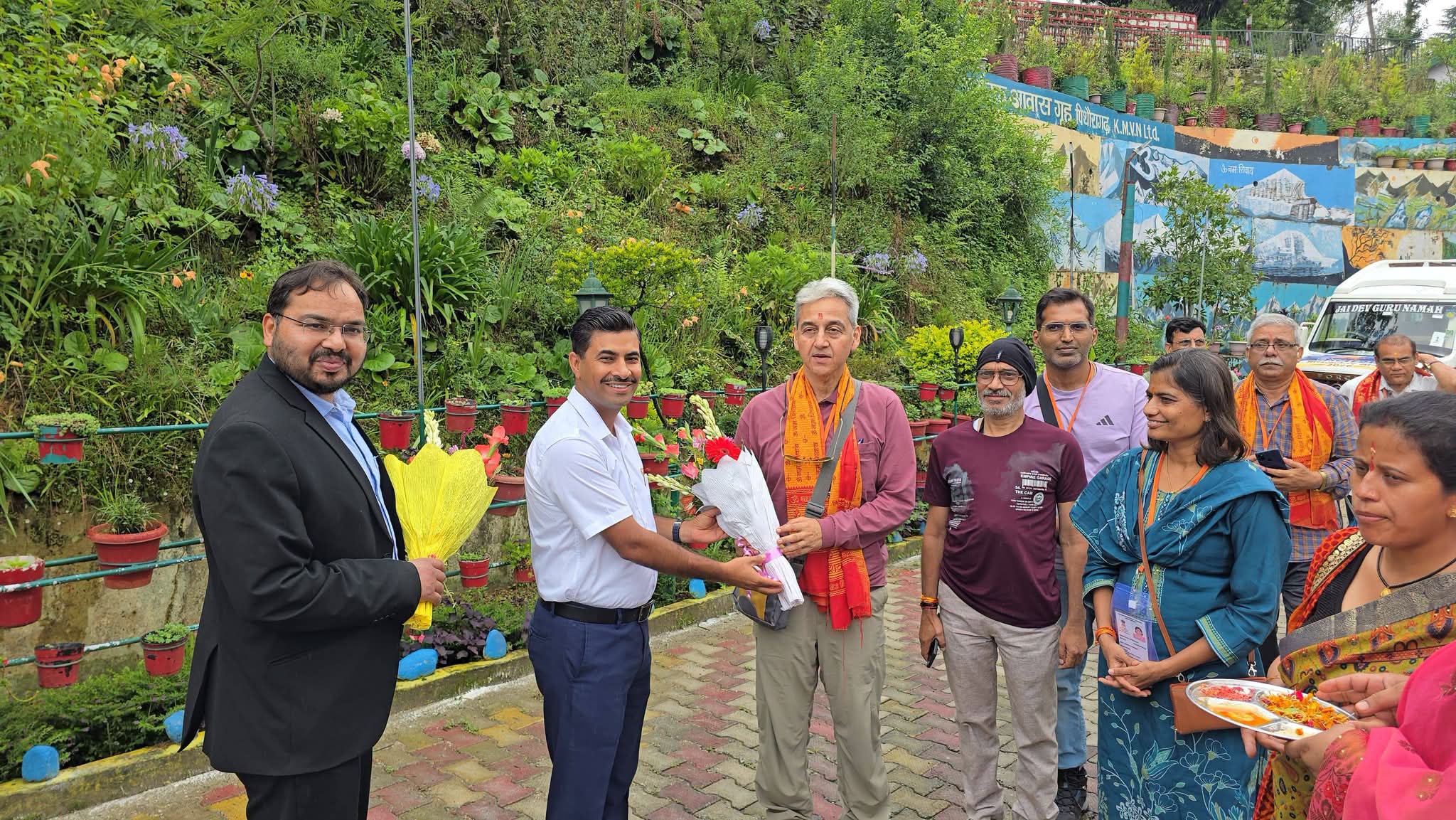 कैलाश मानसरोवर यात्रा-2026: पिथौरागढ़ पहुंचा दूसरा दल, श्रद्धालुओं ने प्रशासनिक व्यवस्थाओं की सराहना की