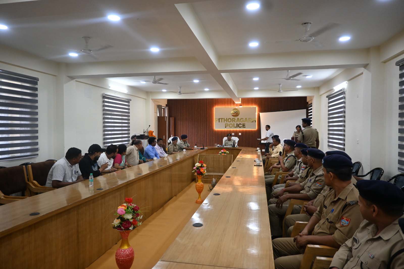 पिथौरागढ़ पुलिस की अपराध गोष्ठी में डिजिटल पुलिसिंग और कानून व्यवस्था पर विशेष जोर