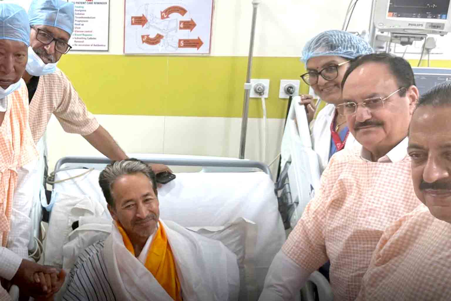 26 दिन बाद सोनम वांगचुक ने तोड़ा अनशन, लेकिन आंदोलन जारी; CJP बोली— 'धर्मेंद्र प्रधान के इस्तीफे तक नहीं रुकेगा संघर्ष'